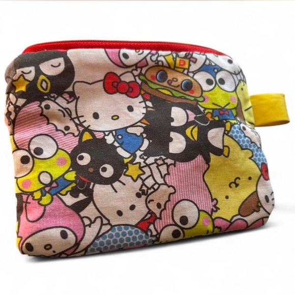 Hello Kitty Multicolor Character Pouch - Picture 3 of 15
